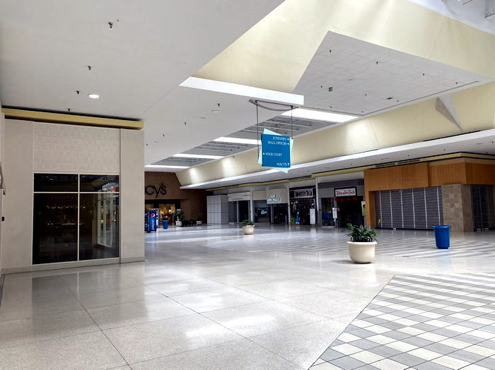 Fashion Square Mall - June 15 2022 Photo (newer photo)